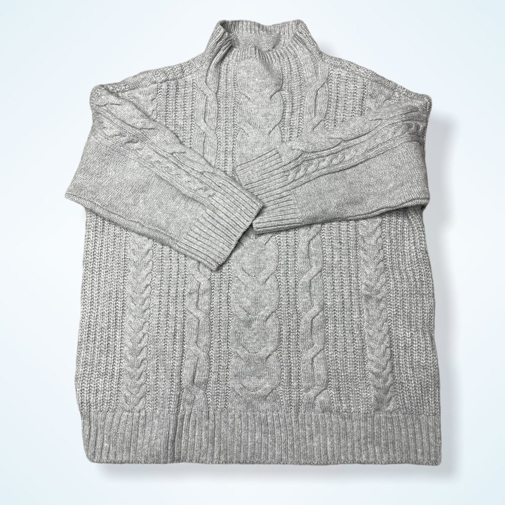NWOT Vince Camuto mock turtleneck